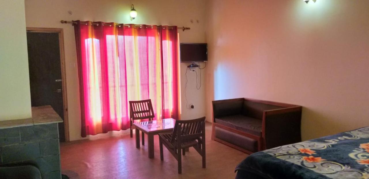 Elphinstone Inn Almora Zewnętrze zdjęcie