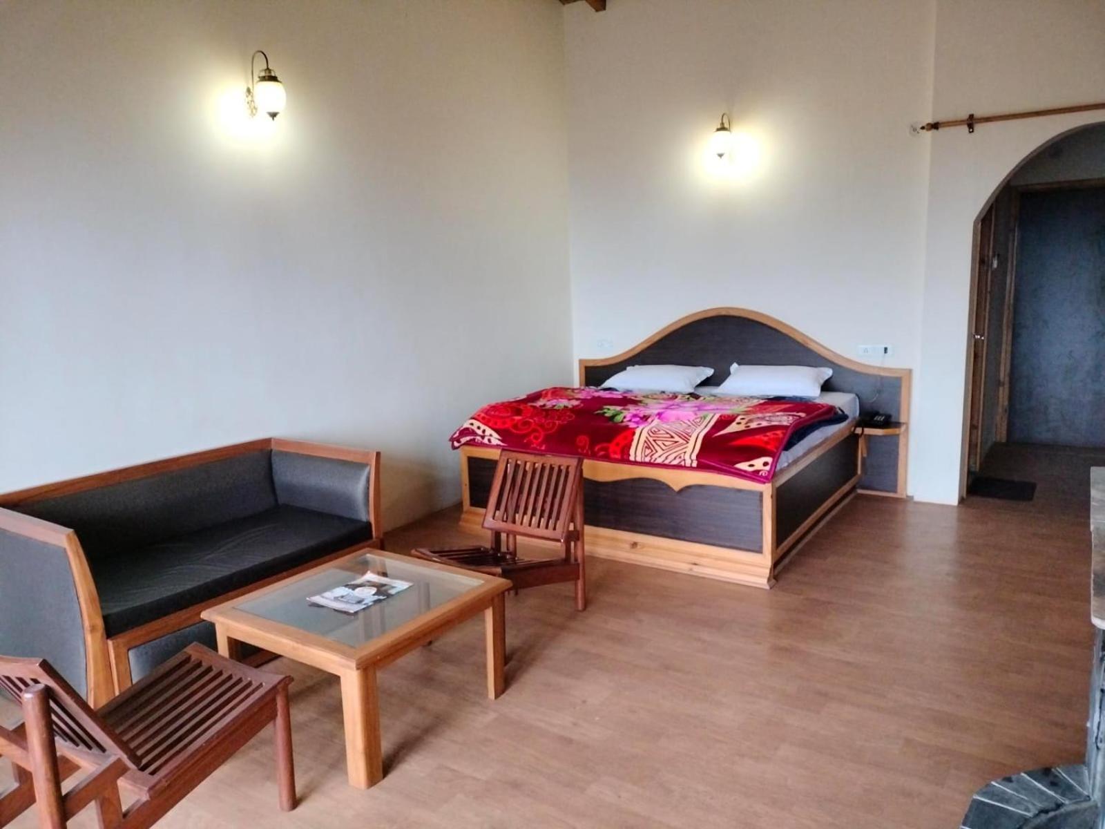 Elphinstone Inn Almora Zewnętrze zdjęcie