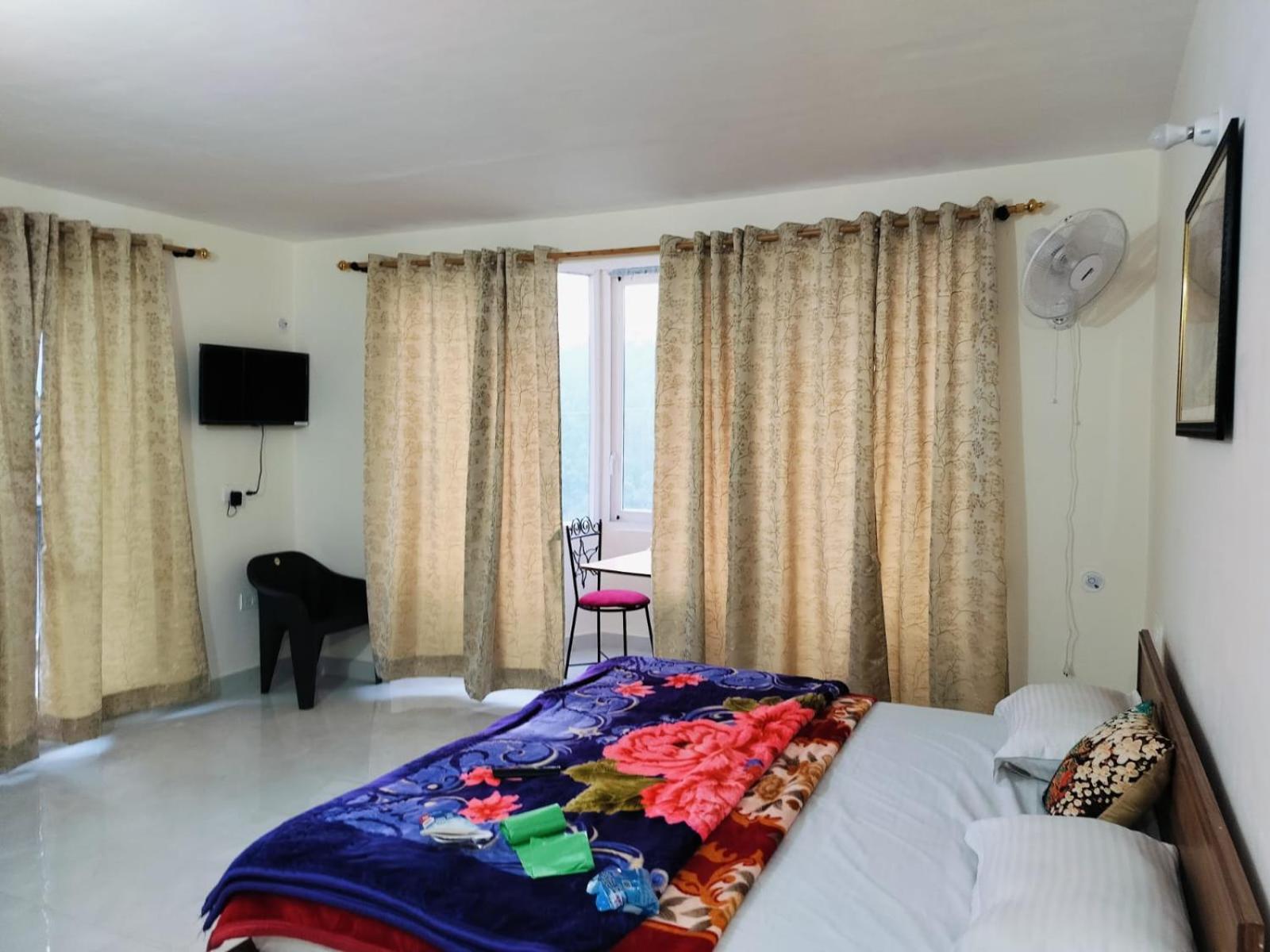 Elphinstone Inn Almora Zewnętrze zdjęcie